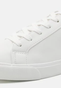 Pier One Sneakers BasseWhite Uomo Sneaker PI912O057-A11 -Negozio Pier One economico 089ffbe2a2a84ebbaff4ded3f08bcf0e