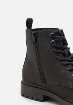 Pier One UnisexStivaletti StringatiBlack Uomo Stivaletti/Stivali PI915K00B-Q12 -Negozio Pier One economico 1493b4dce5424028a000fcd682e5a7d2