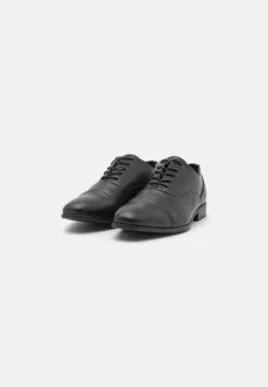 Pier One StringateBlack Uomo Scarpe Con I Lacci PI912M0E1-Q11 -Negozio Pier One economico 2de0abf3c4c84e13878a8741d8de6e4c