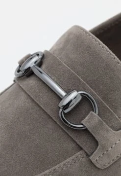 Pier One Mocassini ElegantiGrey Uomo Scarpe Eleganti PI912C0A1-C11 -Negozio Pier One economico 4b382e05be2b43eeb36ae982039504e1