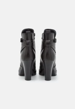 Pier One Leather Stivaletti Con PlateauBlack Donna Stivali PI911N09P-Q11 -Negozio Pier One economico 570d70e58d2d44628e558e2e68e9537e