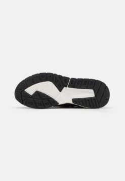 Pier One UnisexSneakers BasseBlack Donna Sneakers PI915O00M-Q11 -Negozio Pier One economico 631ed858c07d492fab7852eeec4dc5a9