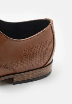 Pier One LeatherStringateCognac Uomo Scarpe Eleganti PI912M0E9-O11 -Negozio Pier One economico 86cf8831039a463f8f9dd21992903ced