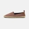 Pier One UnisexEspadrillasBrown Uomo Scarpe Basse PI915C00G-O11 -Negozio Pier One economico 8e9960290e0247f99a7bd35b0da35d9e