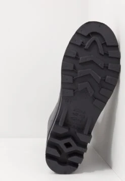 Pier One UnisexStivali Di GommaDark Blue Uomo Stivaletti/Stivali PI912L001-K12 -Negozio Pier One economico 9b862cb634fb408585c4cb32b905a309