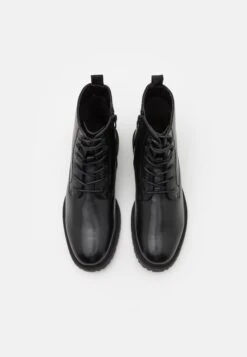 Pier One Stivaletti StringatiBlack Uomo Stivaletti/Stivali PI912K0B9-Q11 -Negozio Pier One economico a464c427ccfa4a739aff271d1be78856