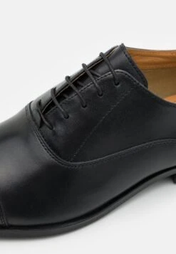 Pier One Leather StringateBlack Uomo Scarpe Eleganti PI912M0CH-Q11 -Negozio Pier One economico a8505b4d4c6445f0b142145b8ad16084