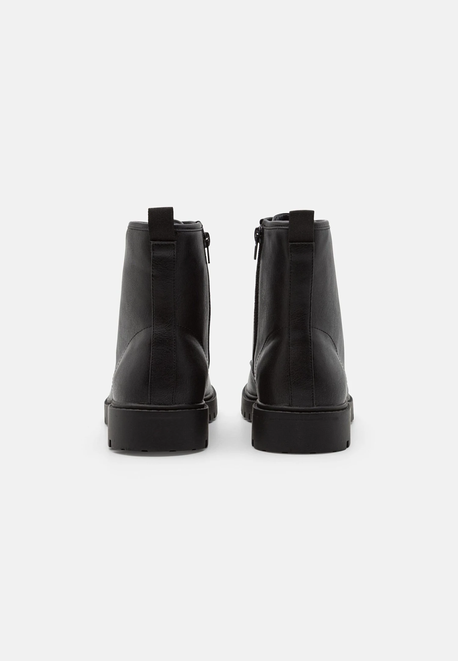 Pier One UnisexStivaletti StringatiBlack Uomo Stivaletti/Stivali PI915K009-Q11 5 Pier One UnisexStivaletti StringatiBlack Uomo Stivaletti/Stivali PI915K009-Q11 - immagine 3