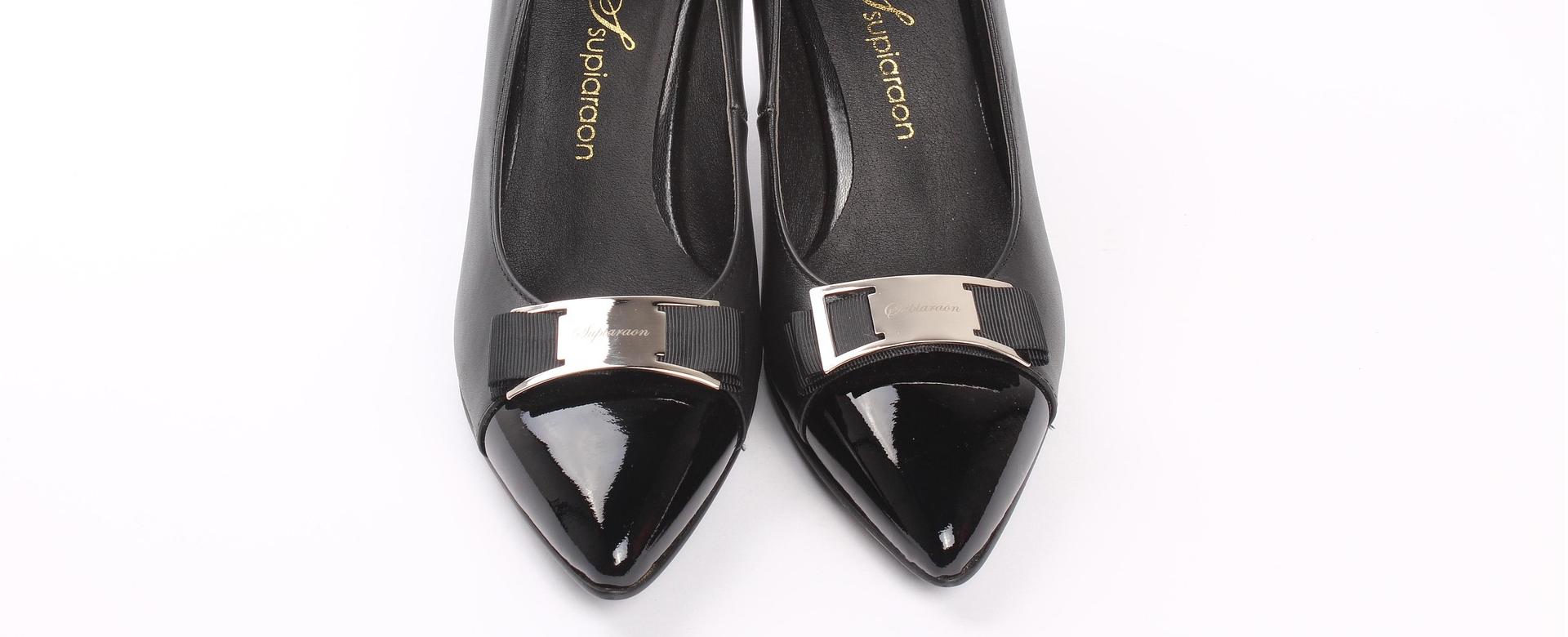 Negozio Pier One economico 1 Negozio Pier One economico -Negozio Pier One economico black shoes 589195 1920