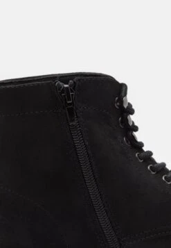 Pier One Stivaletti StringatiBlack Uomo Stivaletti/Stivali PI912K0CA-Q11 -Negozio Pier One economico e18deb3b7fb74c8791934de01d1b8a60