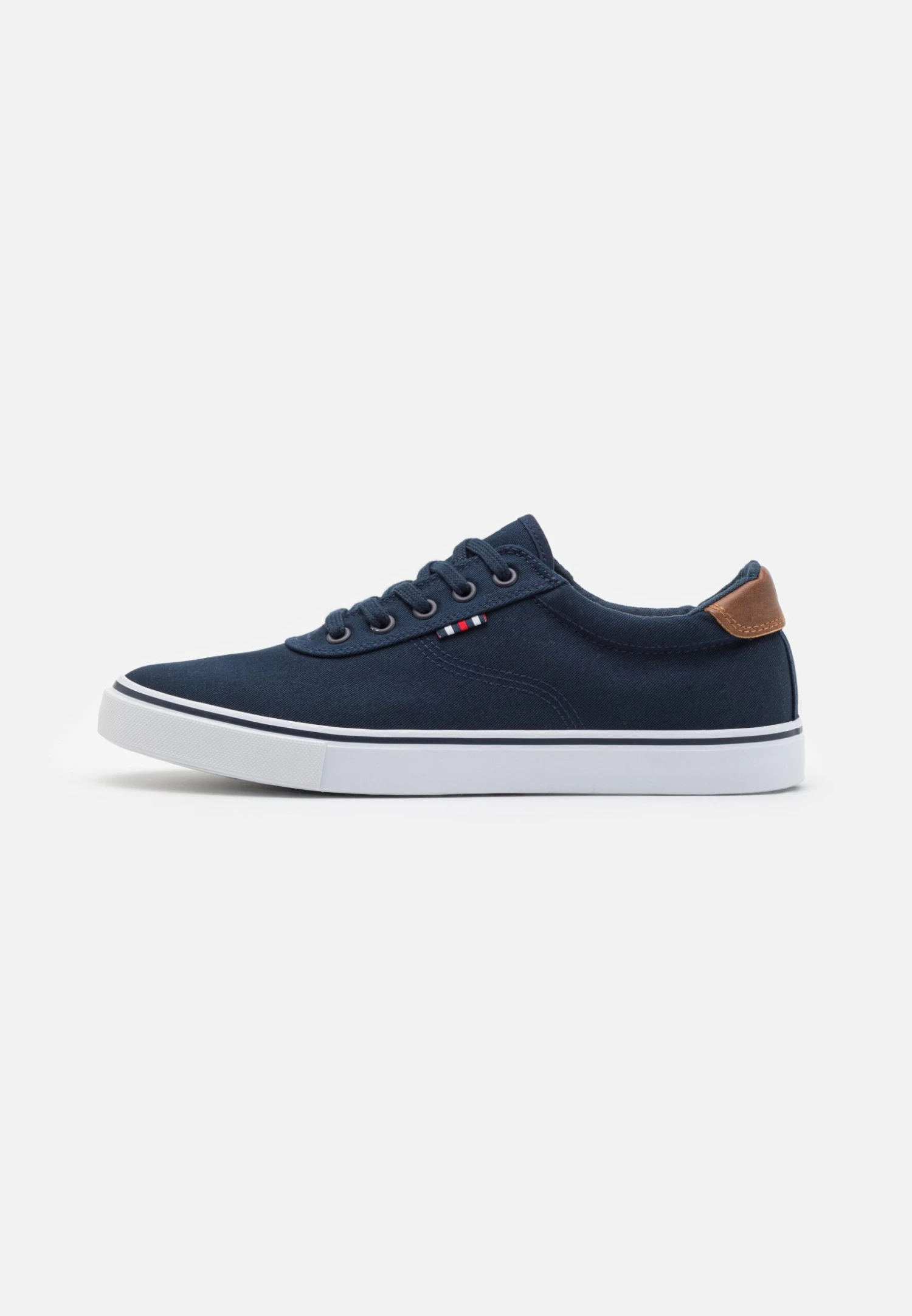 Pier One UnisexSneakers BasseDark Blue Uomo Sneaker PI915O02W-K11 3 Pier One UnisexSneakers BasseDark Blue Uomo Sneaker PI915O02W-K11